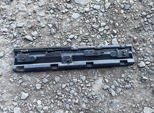 Кронштейн порогу центральний лівий BMW X1 F48 2016-2022 7332331 фото