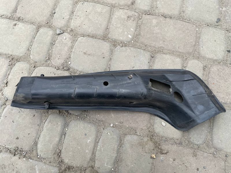 Накладка дверей багажника збоку права Ford Escape 2013-2020, Ford Kuga 2012-2016 CJ5Z7845140A фото
