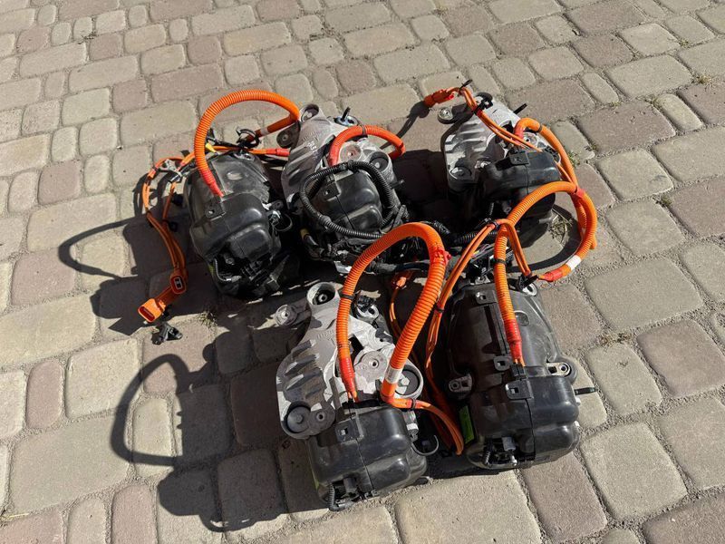 Компрессор кондиционера Tesla Model 3 2018-, Model Y 2020-2025 108819800P 108819800P фото