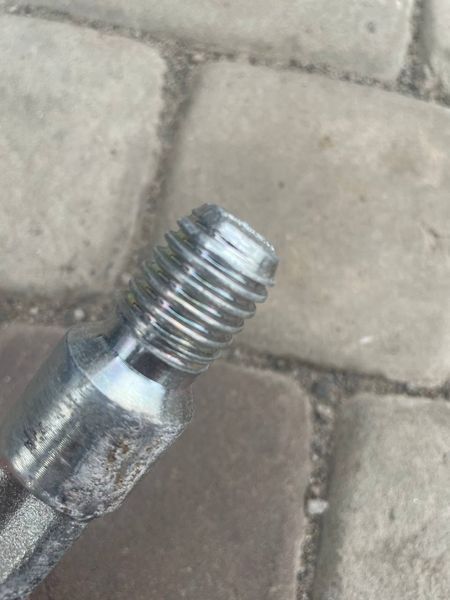 Буксировочный крюк BMW X1 F48 2016-2022 72157953893 фото