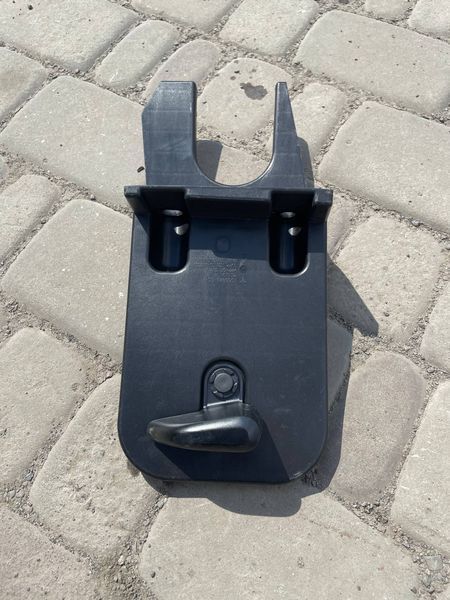 Крепление полки багажника правое Tesla Model X 2016-2021 106684800A фото